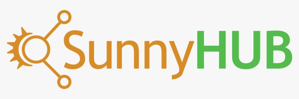 Logo da SunnyHUB escrita em laranja "Sunny" e em verde "HUB" com uma ilustração do lado esquerdo de sol e tecnologia juntas.